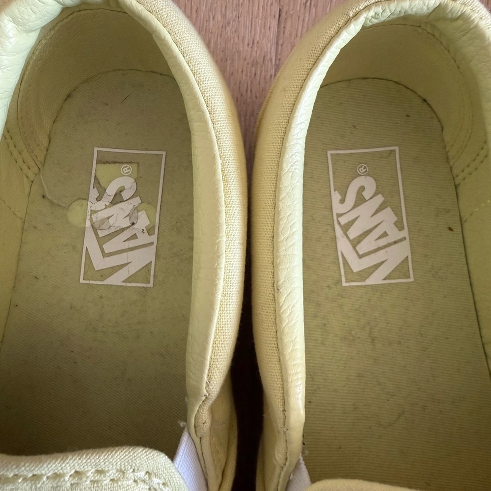 Vans Women’s 9.5 Slip-On Platform Sneakers in Greenish Yellow - Picture 5 of 8